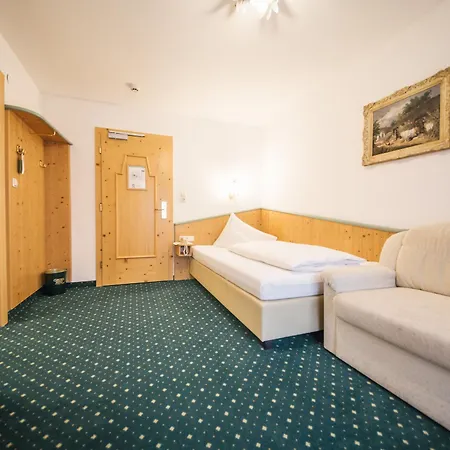 Grieshof Hotel 4*