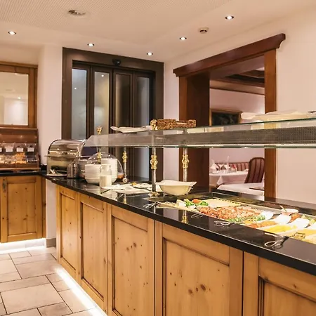 Grieshof Hotel 4*